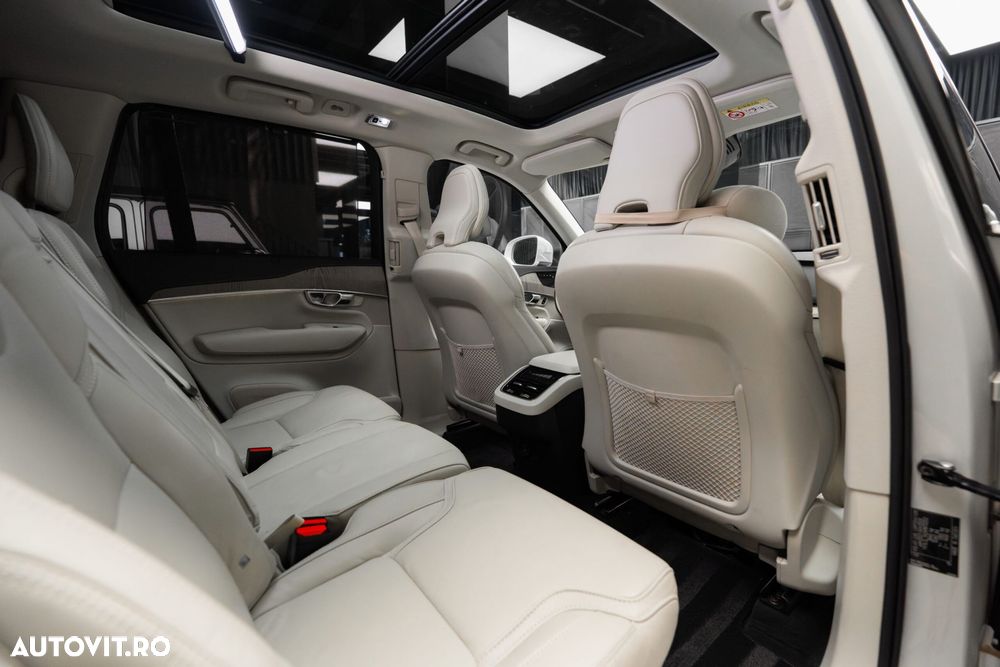 Volvo XC 90 - 38