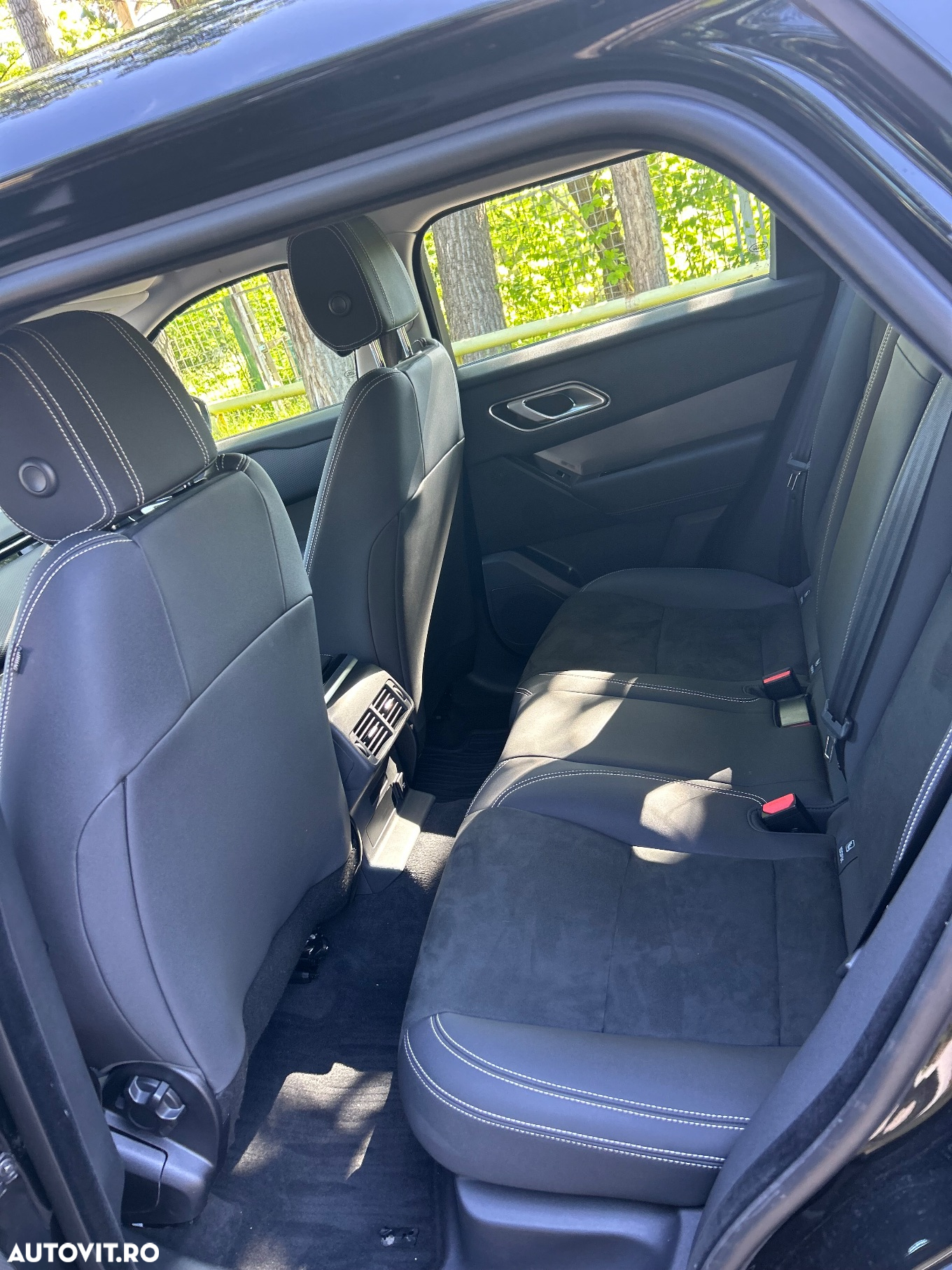 Land Rover Range Rover Velar 2.0 P250 - 12