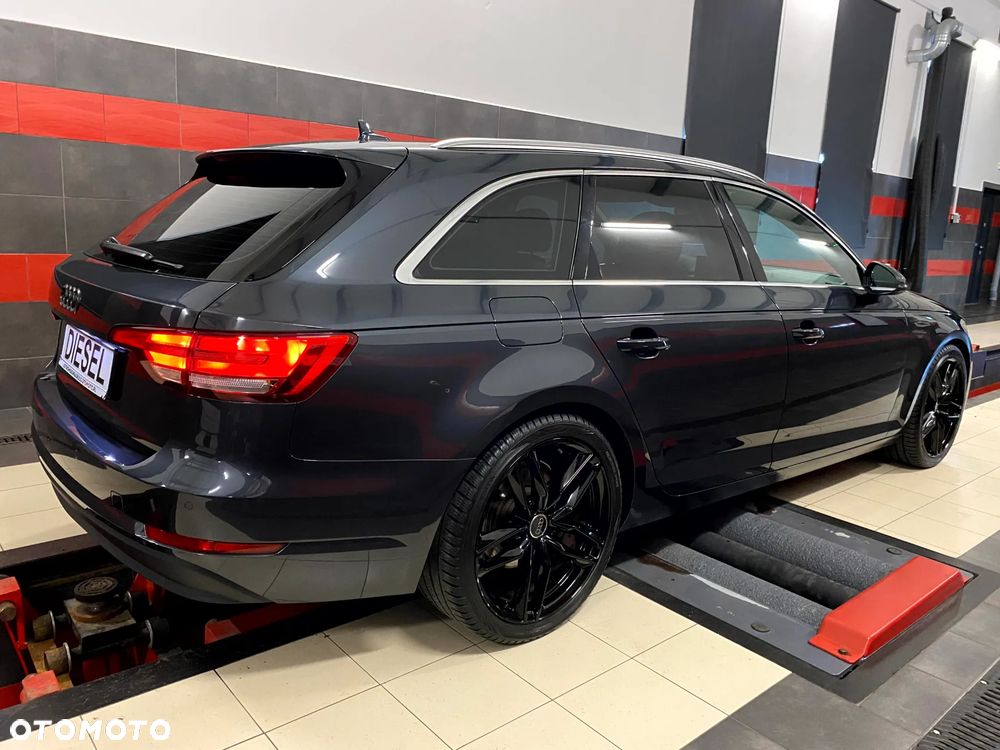 Audi A4 Avant 2.0 TDI Design - 10