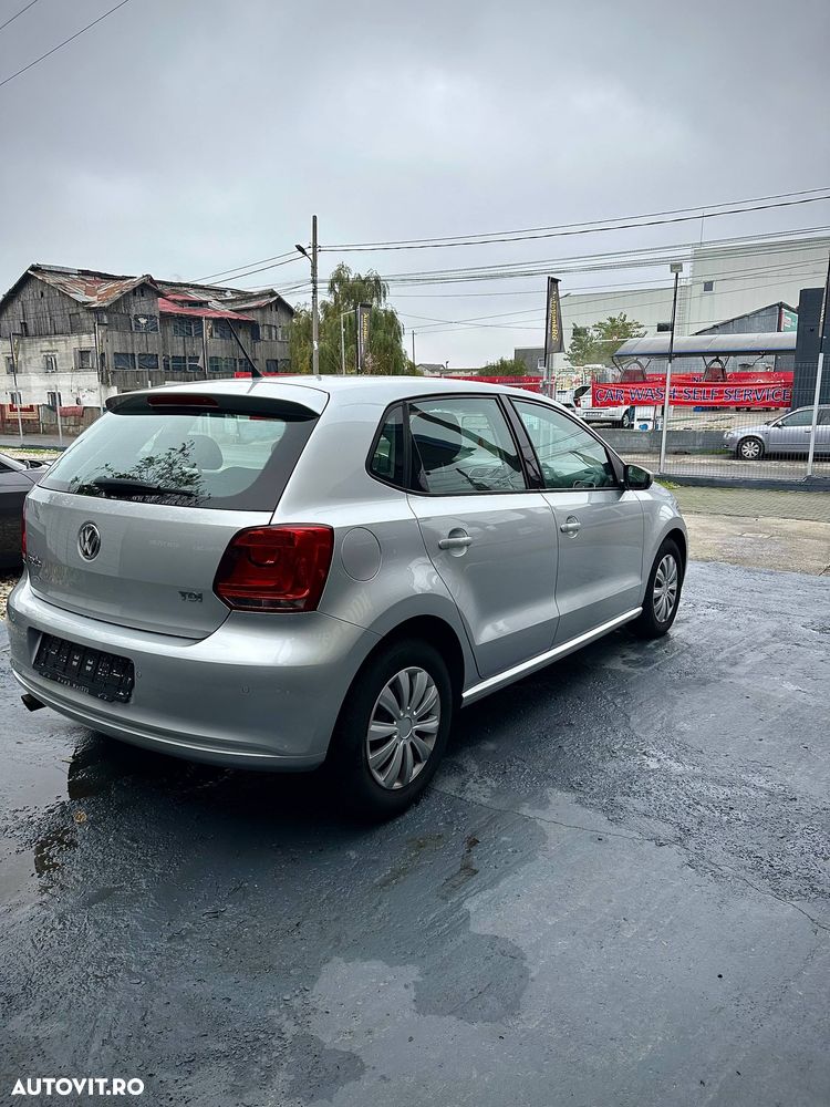 Volkswagen Polo 1.6 TDI Comfortline - 11