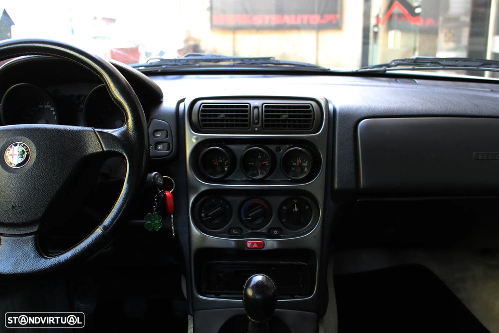 Alfa Romeo GTV 2.0 V6 TB - 18