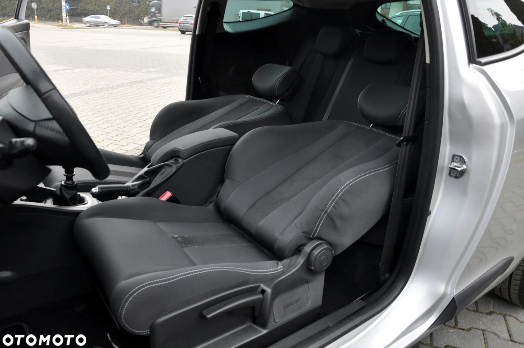Renault Megane TCe 180 Coupe Dynamique - 27