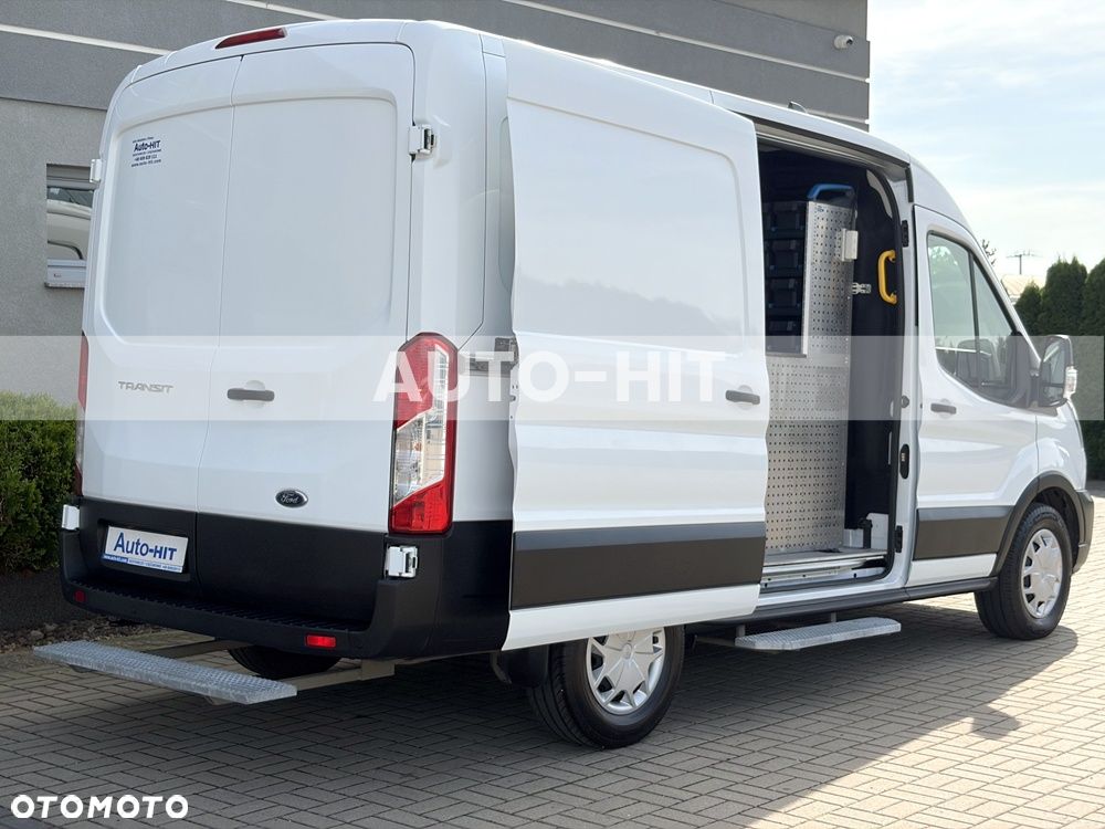 Ford Transit - 13
