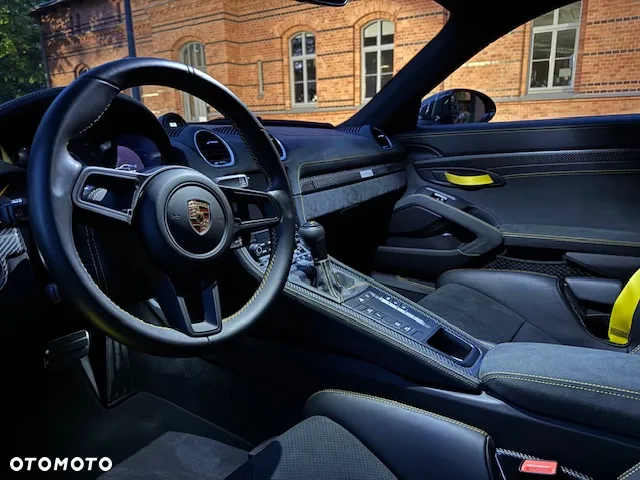 Porsche 718 Cayman GPF GT4 RS PDK - 25