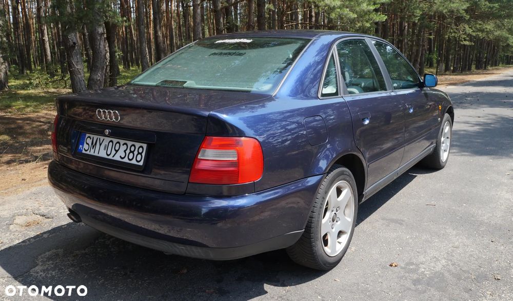 Audi A4 Limousine - 20