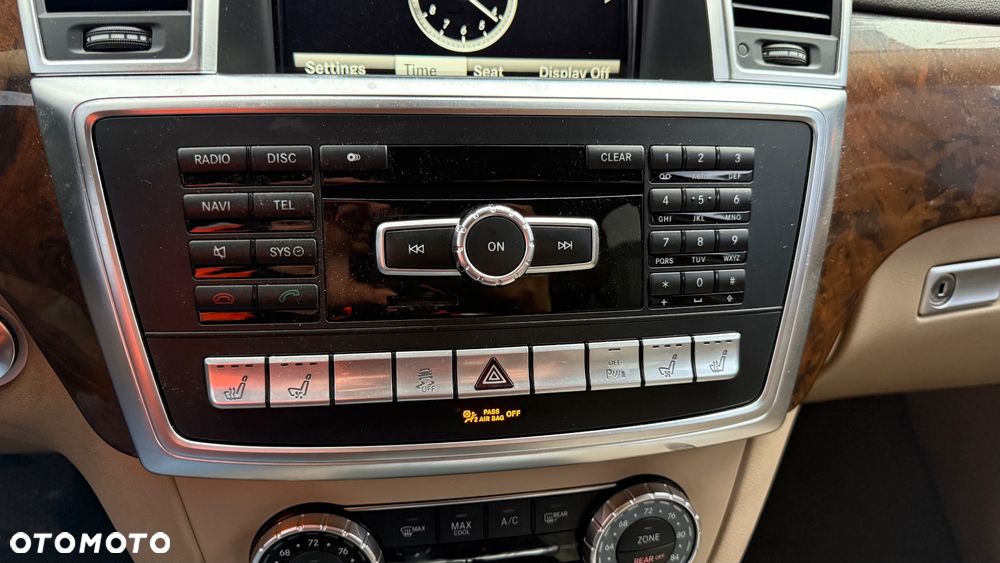 Mercedes-Benz GL 500 4-Matic - 12