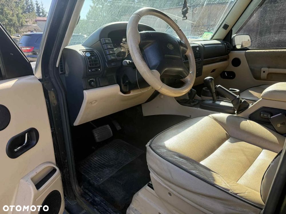 Land Rover Discovery - 4