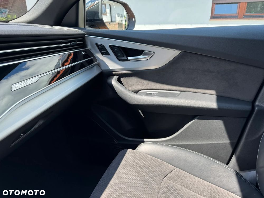 Audi Q8 50 TDI mHEV Quattro Tiptronic - 26