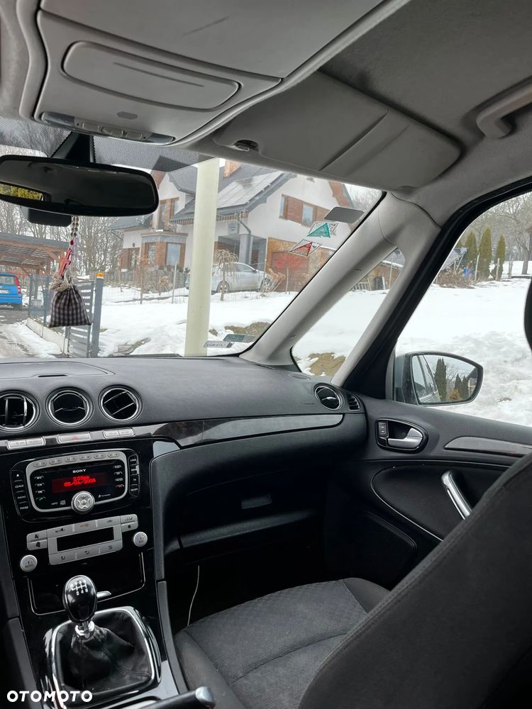 Ford Galaxy 2.0 TDCi Ghia - 9