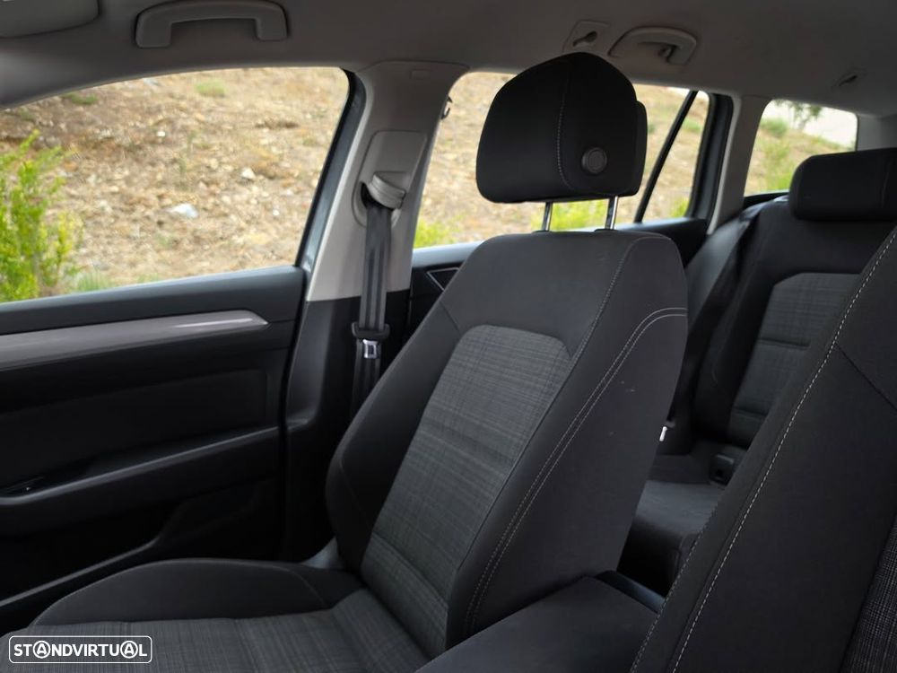 VW Passat Variant 2.0 TDI Business DSG - 7