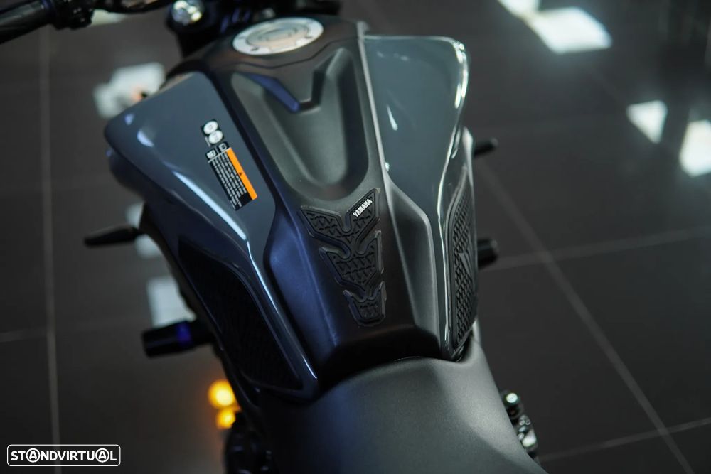 Yamaha MT-07 - 16