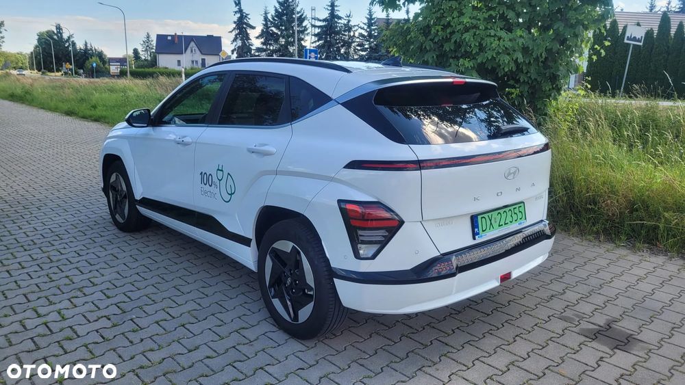 Hyundai Kona Electric 65kWh Black & White - 1