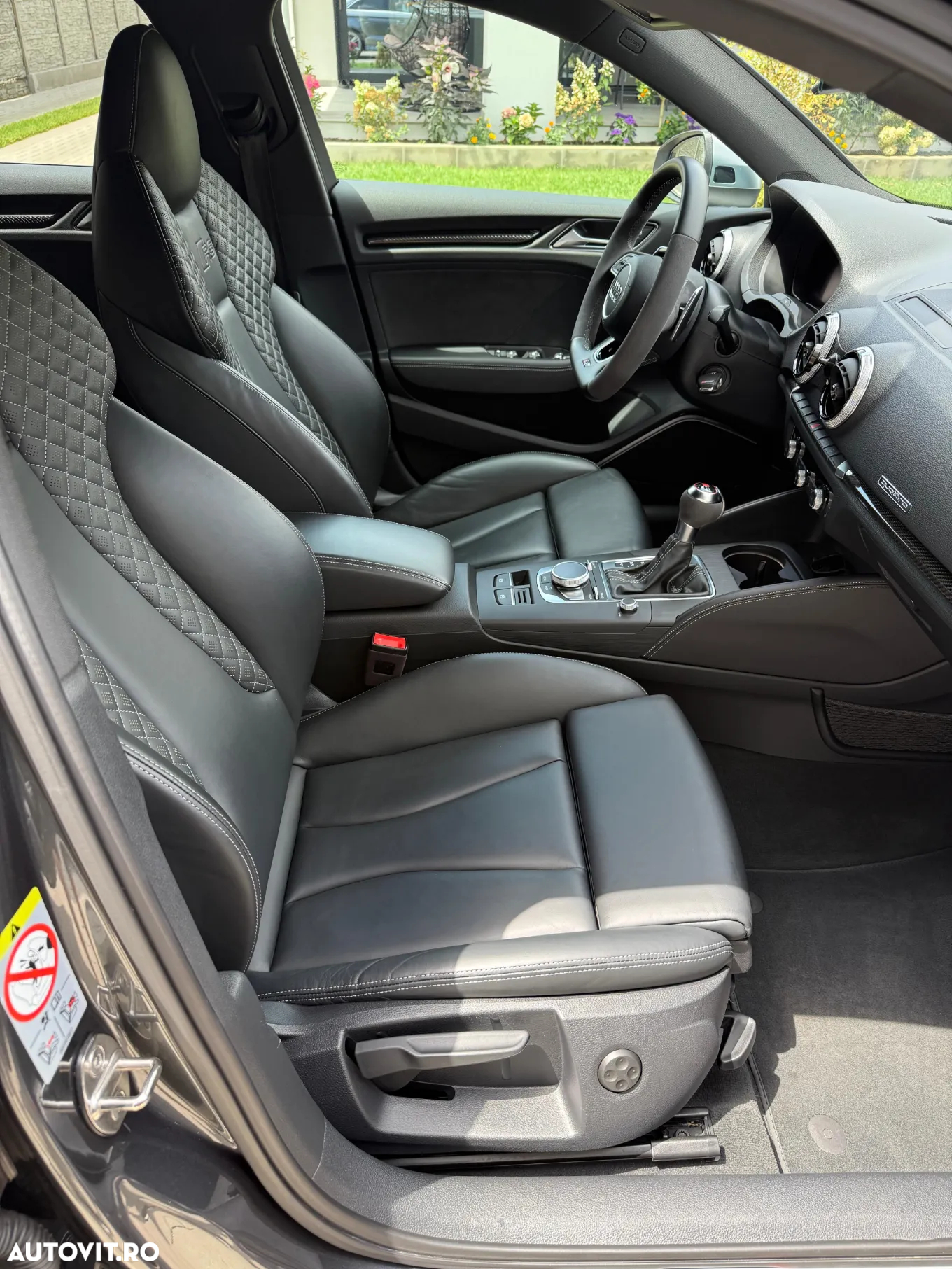 Audi RS3 TFSI Limousine quattro S tronic - 16