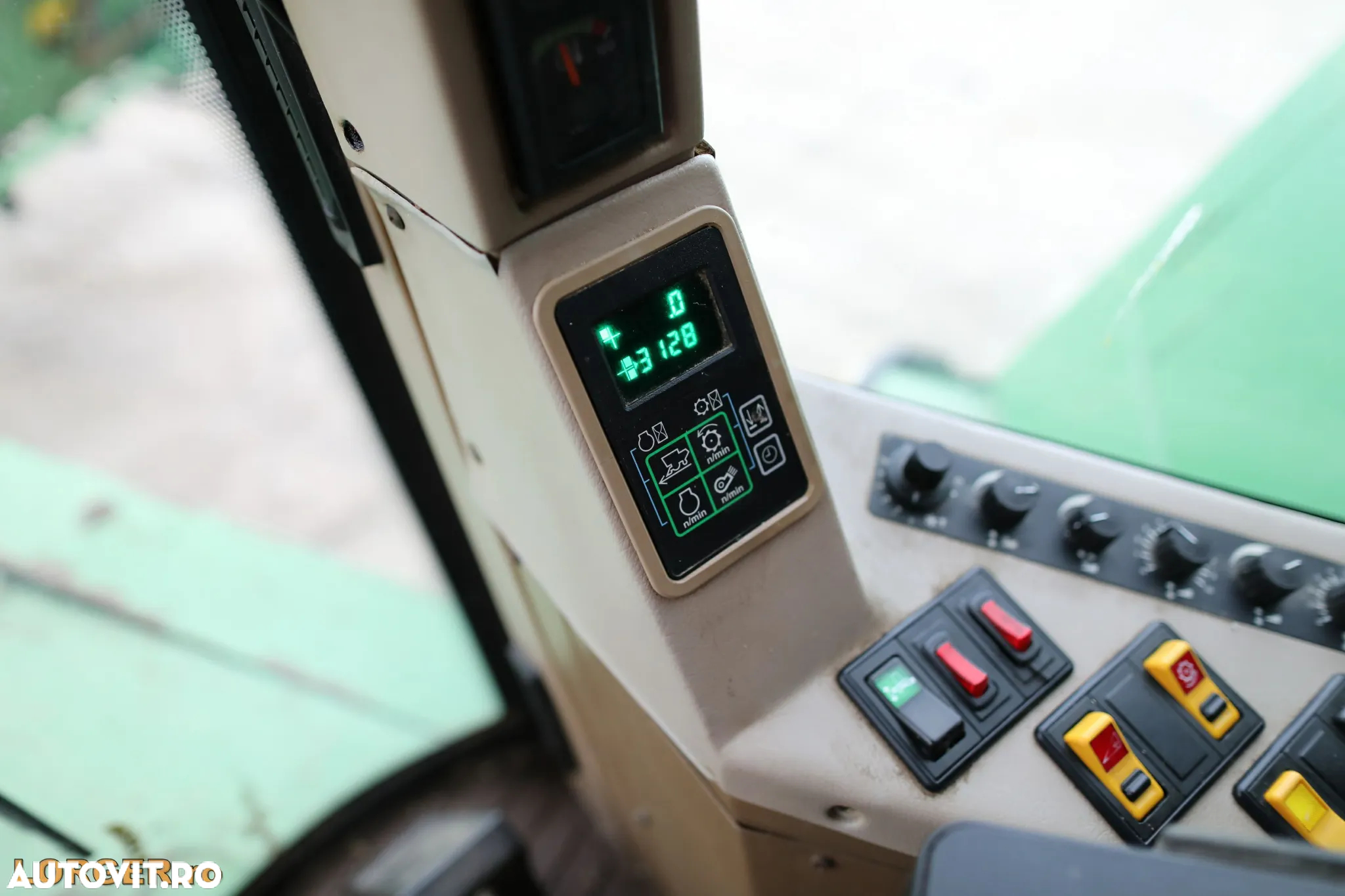 John Deere 2266 - 24