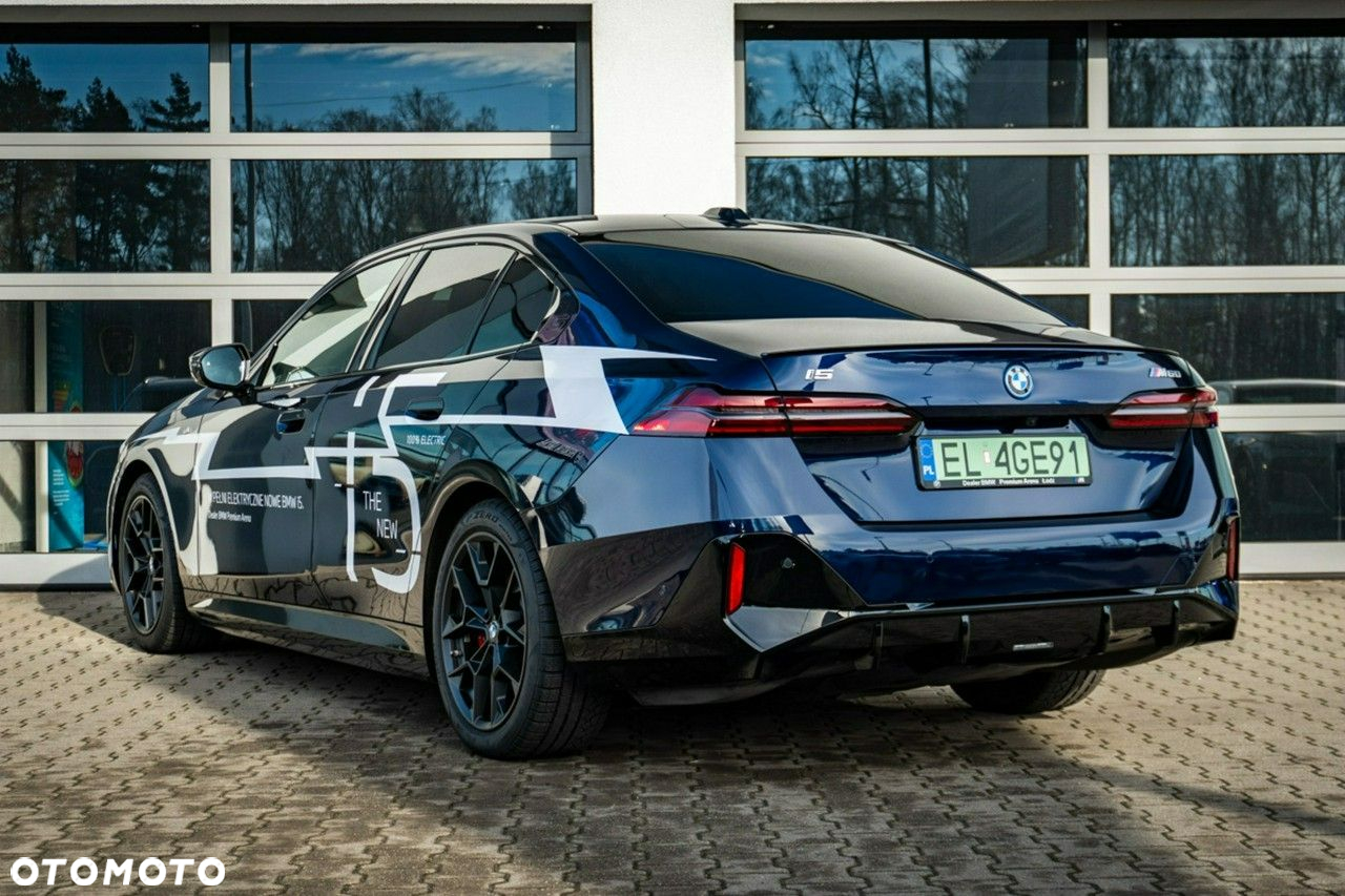 BMW i5 - 7