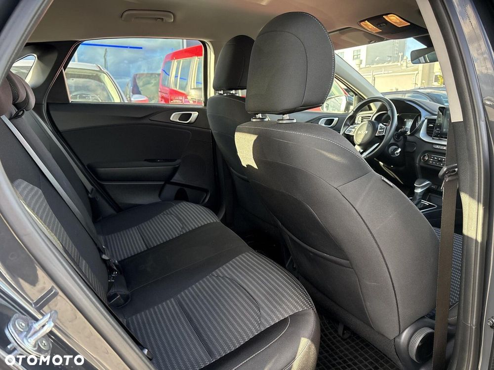 Kia Ceed 1.5 T-GDI M DCT - 24