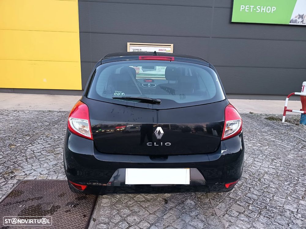 Renault Clio 1.2 16V Dynamique S - 4