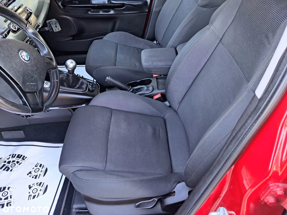 Alfa Romeo Giulietta 1.4 TB 16V Turismo - 29