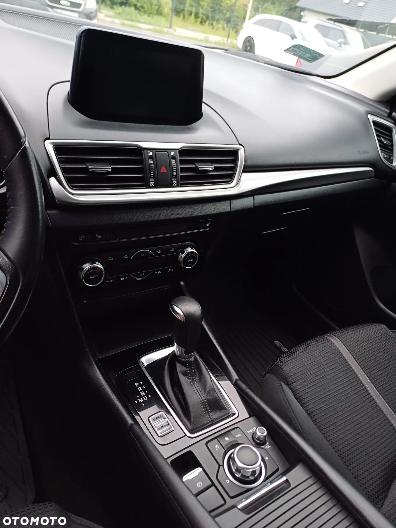 Mazda 3 - 3