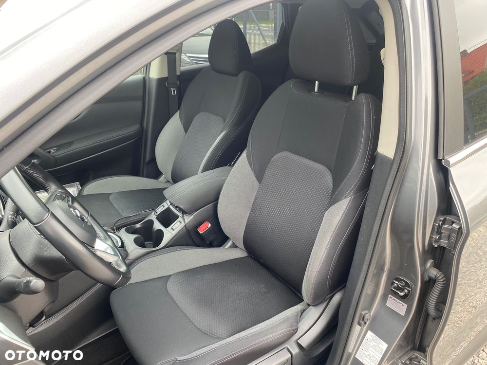 Nissan Qashqai 1.6 DIG-T N-Connecta - 20