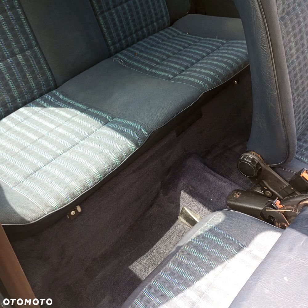 Volkswagen Golf - 29