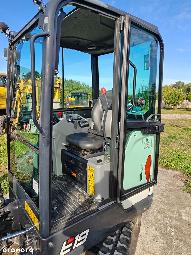 Bobcat E19 - 11