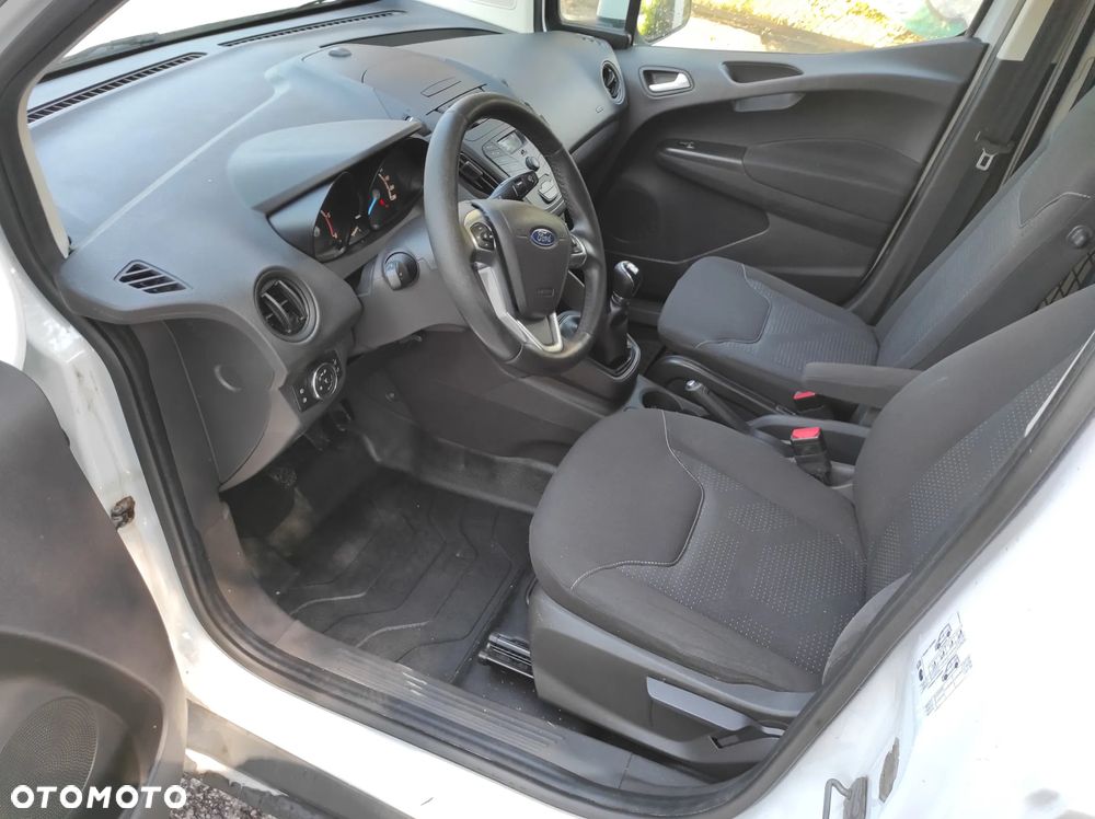 Ford Courier - 6