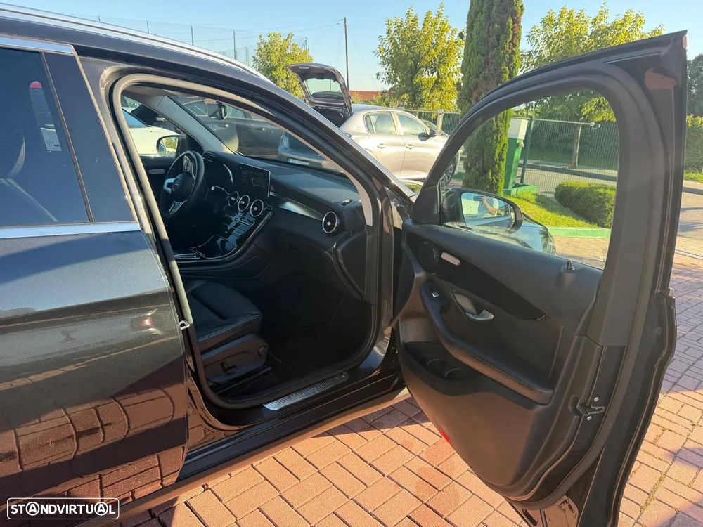 Mercedes-Benz GLC 300 de Coupe 4Matic 9G-TRONIC Exclusive - 26