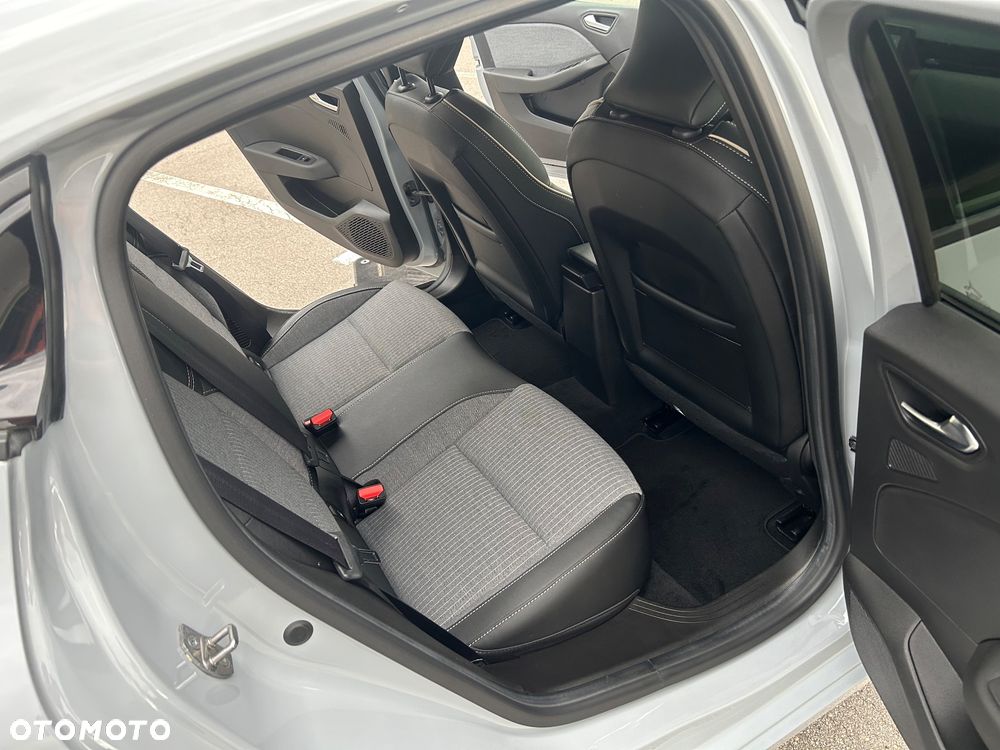 Renault Clio - 12