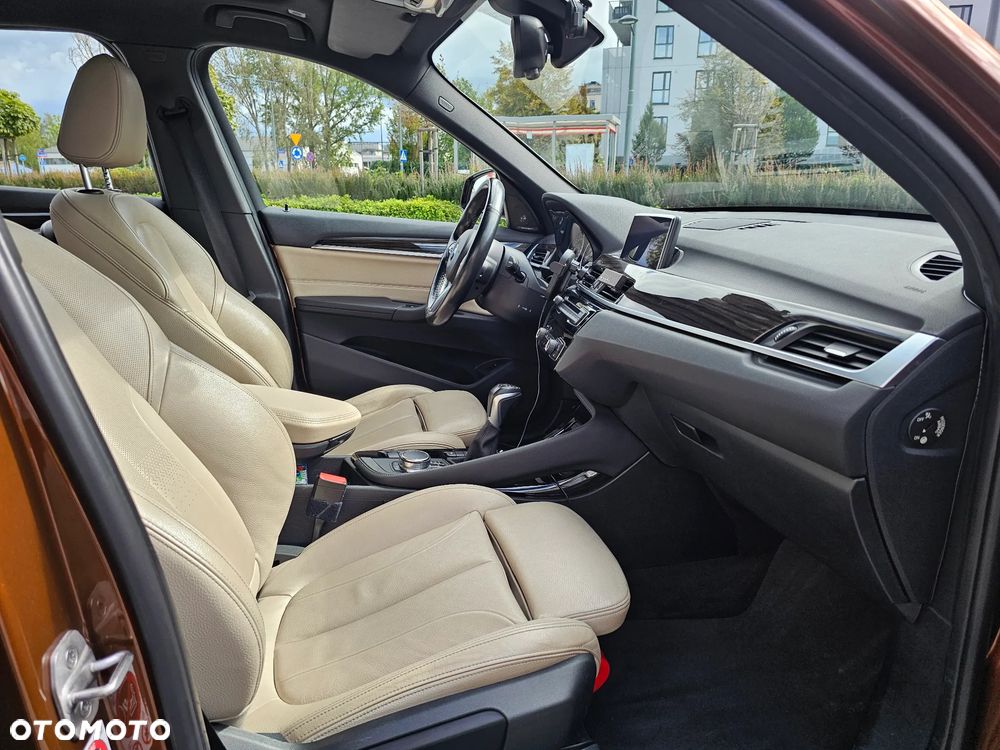BMW X1 xDrive25i Sport Line - 9