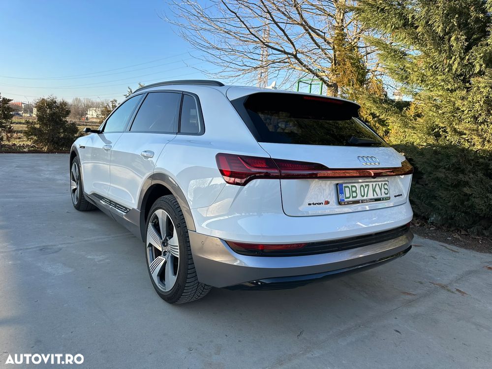 Audi e-tron 55 quattro advanced - 9