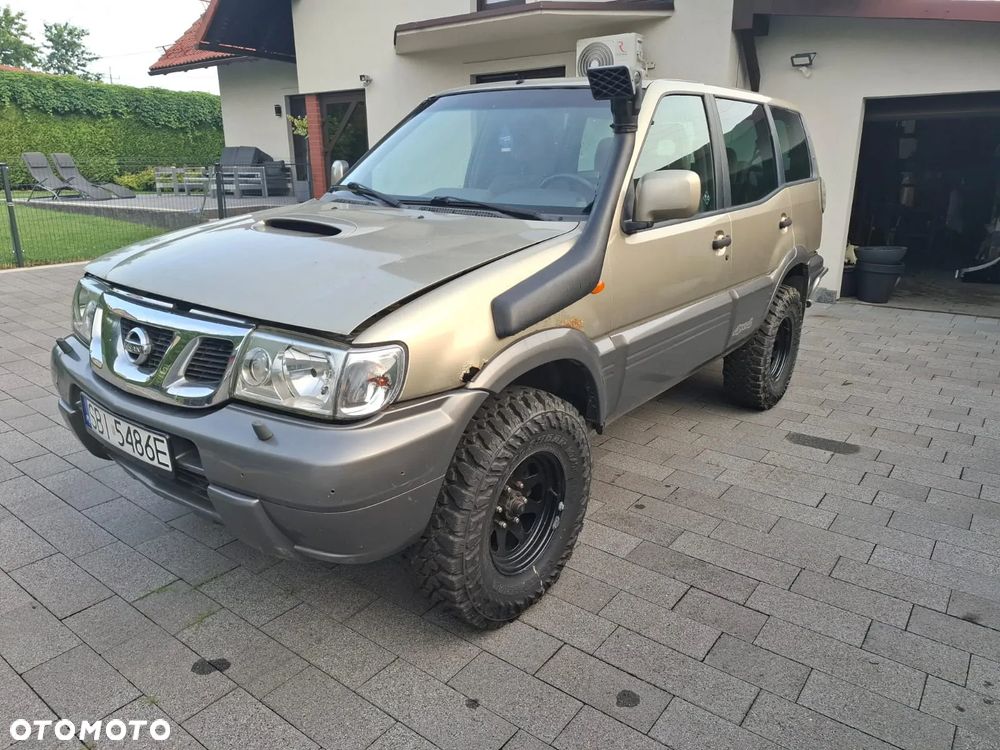 Nissan Terrano - 2