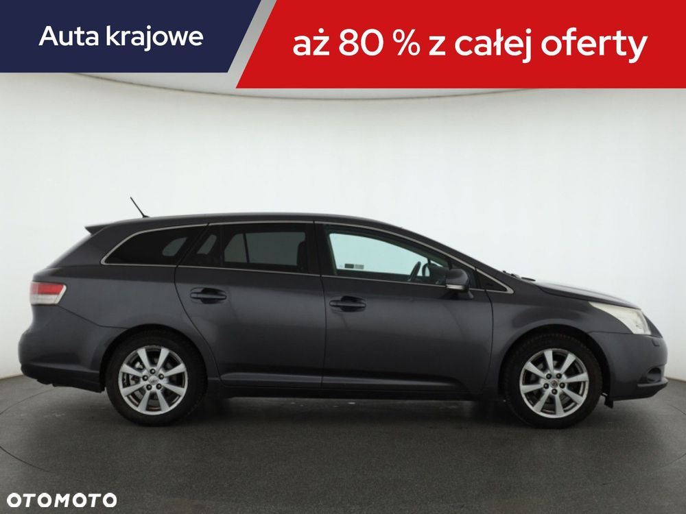 Toyota Avensis - 8