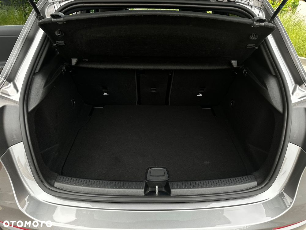 Mercedes-Benz Klasa A 180 Progressive 7G-DCT - 15