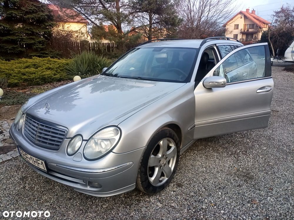 Mercedes-Benz Klasa E 270 CDI T Avantgarde - 1