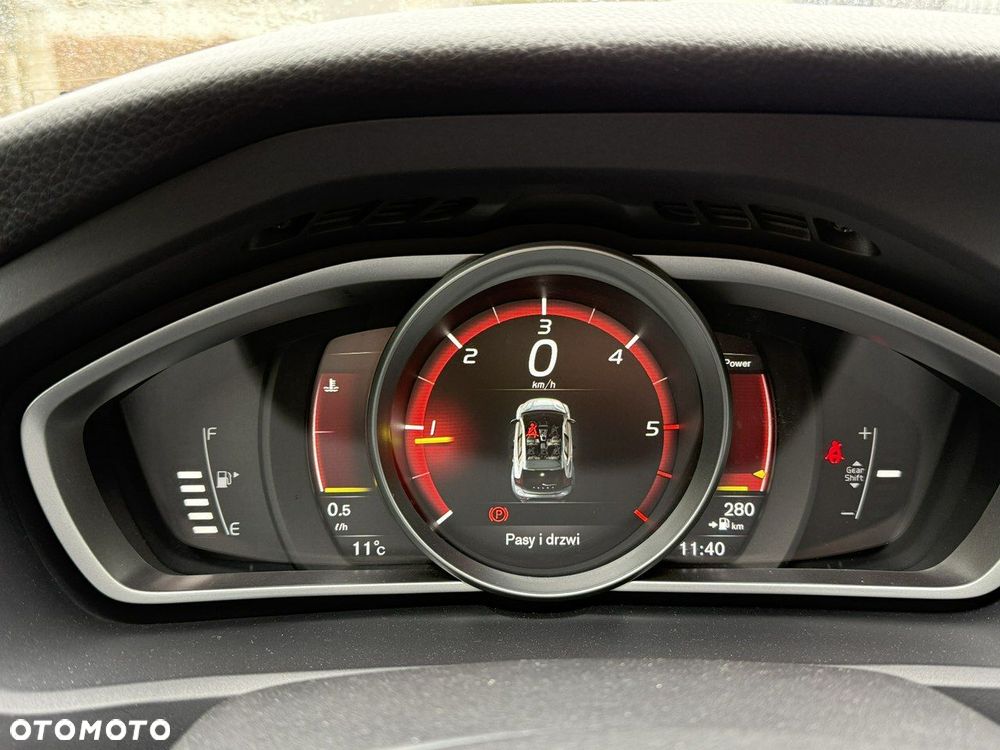 Volvo V40 - 27