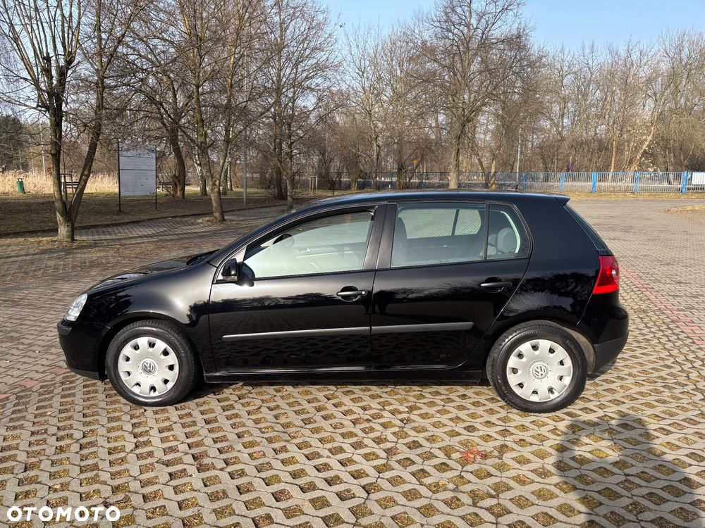 Volkswagen Golf - 6