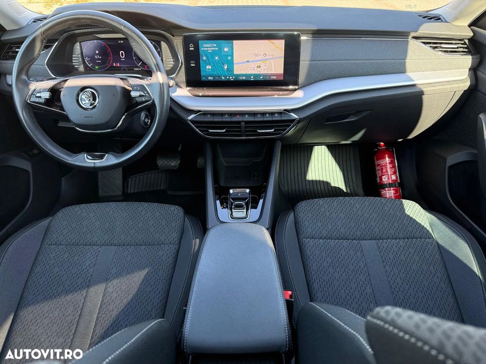 Skoda Octavia Combi 2.0 TDI DSG Style - 9