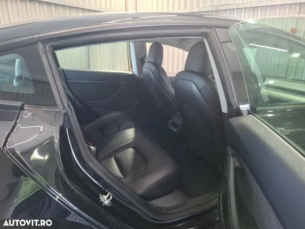 Tesla Model 3 Langstreckenbatterie Allradantrieb Dual Motor - 9