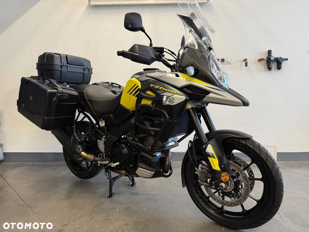 Suzuki V-STROM - 1