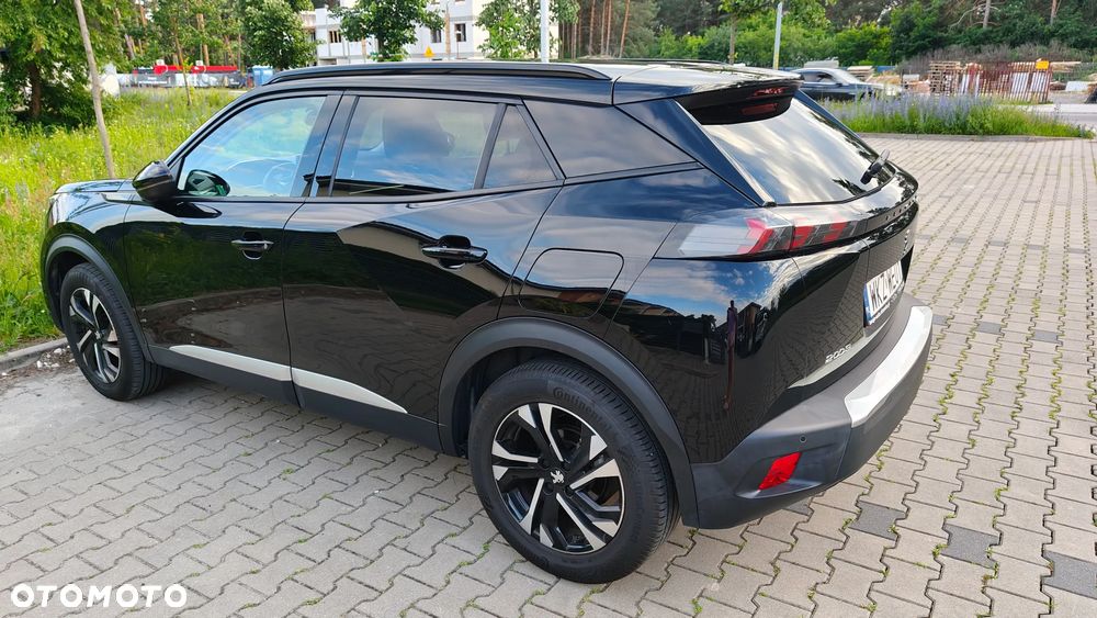 Peugeot 2008 - 8
