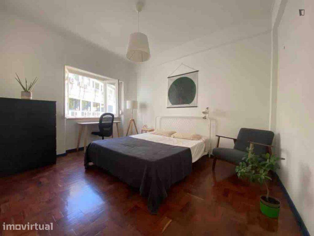 Apartamento com 1 quartos - localizado em Princípe Real Lisbon - Grande imagem: 3/4