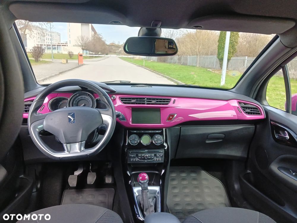 Citroën DS3 e-HDi 90 FAP SoChic - 18