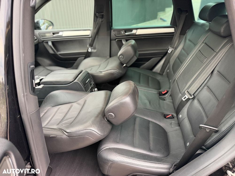 Volkswagen Touareg - 11