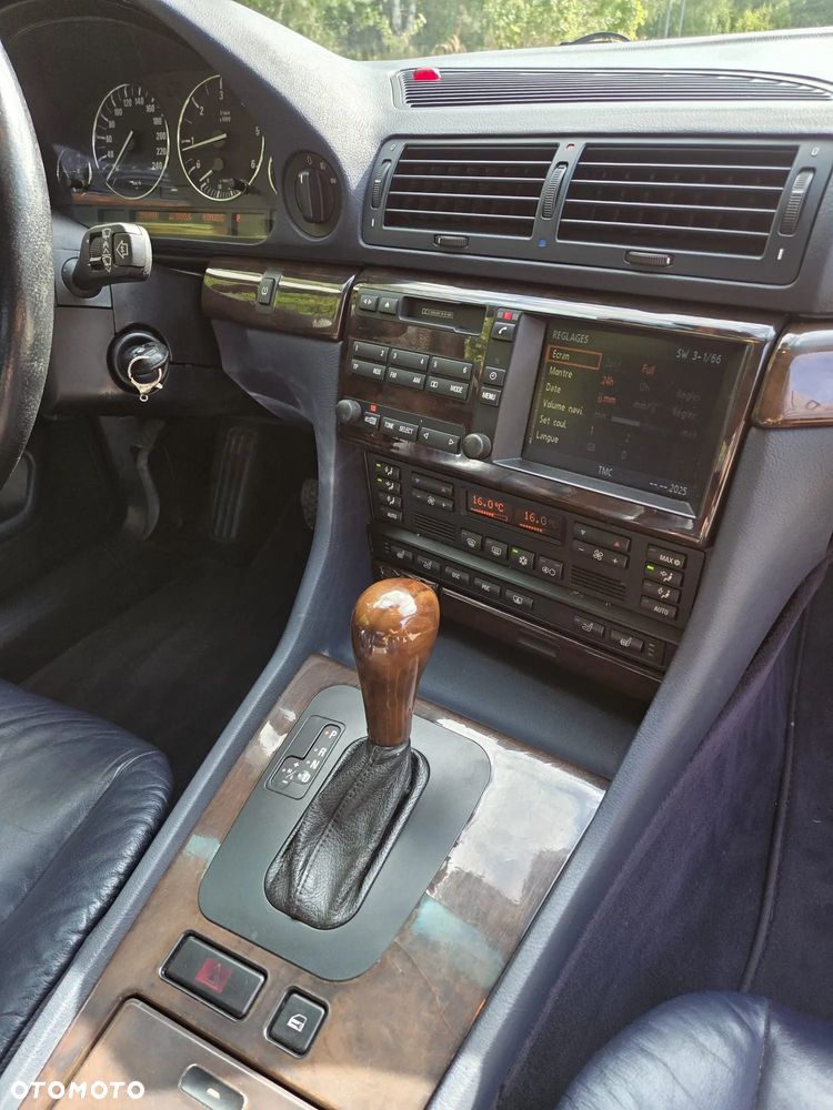 BMW Seria 7 740d - 6