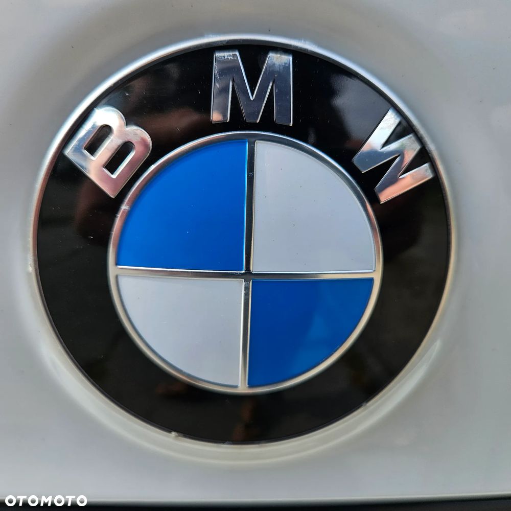 BMW X1 xDrive20i M Sport - 40