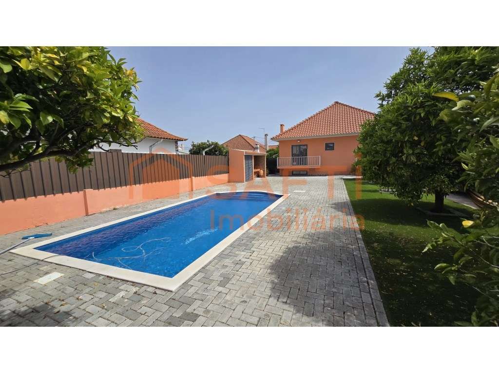 Moradia Isolada T4+1 com Piscina - Quinta Do Conde - Sesimbra - Grande imagem: 5/60