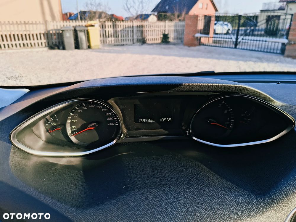 Peugeot 308 1.2 PureTech Access EU6 - 6