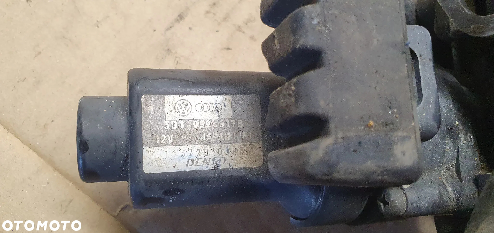Dodatkowa pompka obiegu wody elektrozawór VW Phaeton 3D1959617B - 13