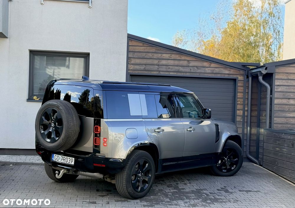 Land Rover Defender 3.0 D300 mHEV X-Dynamic HSE - 17
